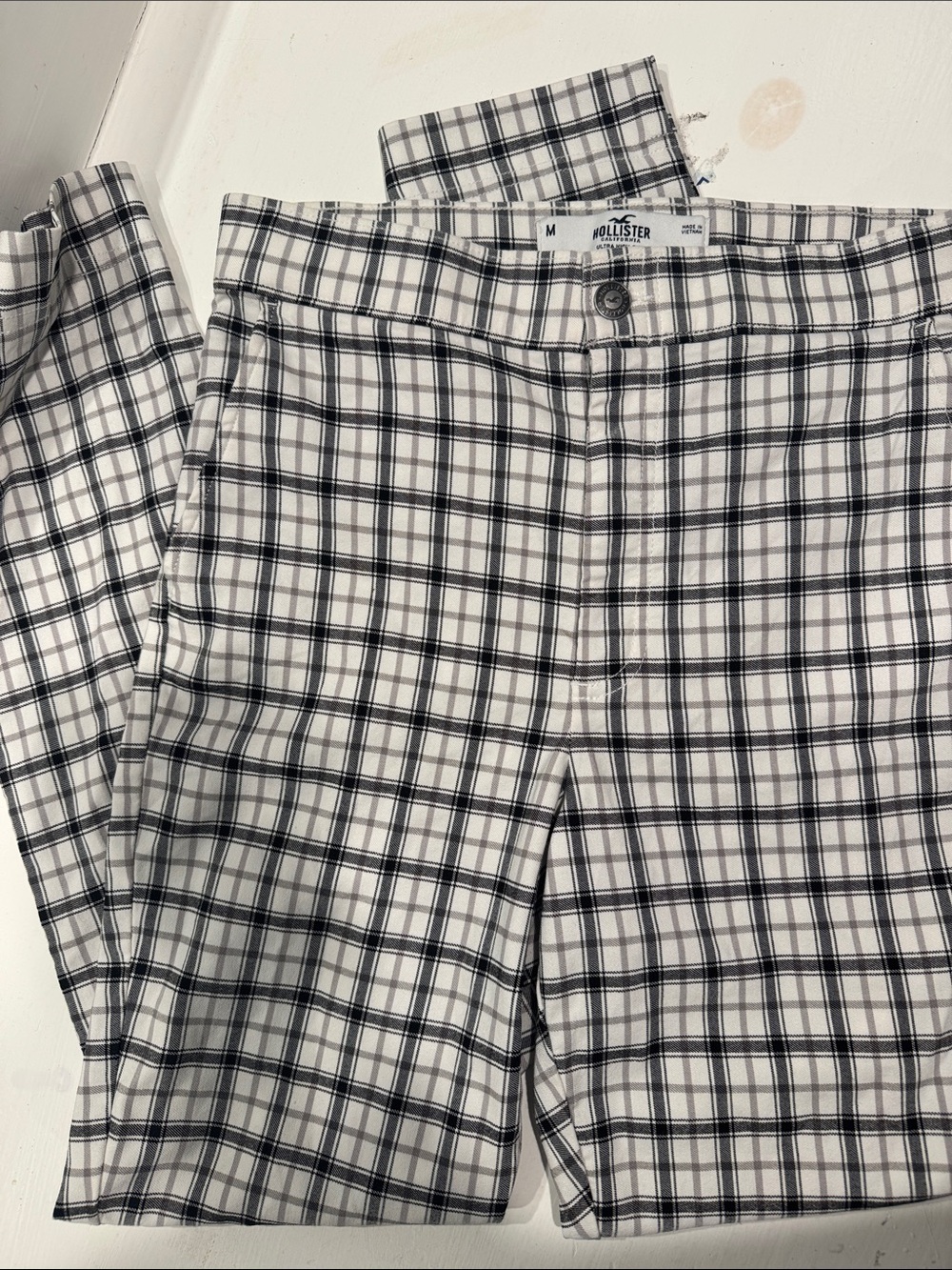 Hollister Black and White Plaid Mid-Rise Pants
